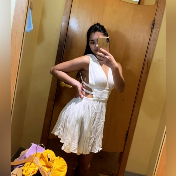 White sexy dress - Picture 2 of 3